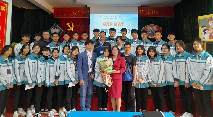 Gặp mặt đoàn tuyển TDTT thi đấu cấp cụm năm học 2021 - 2022